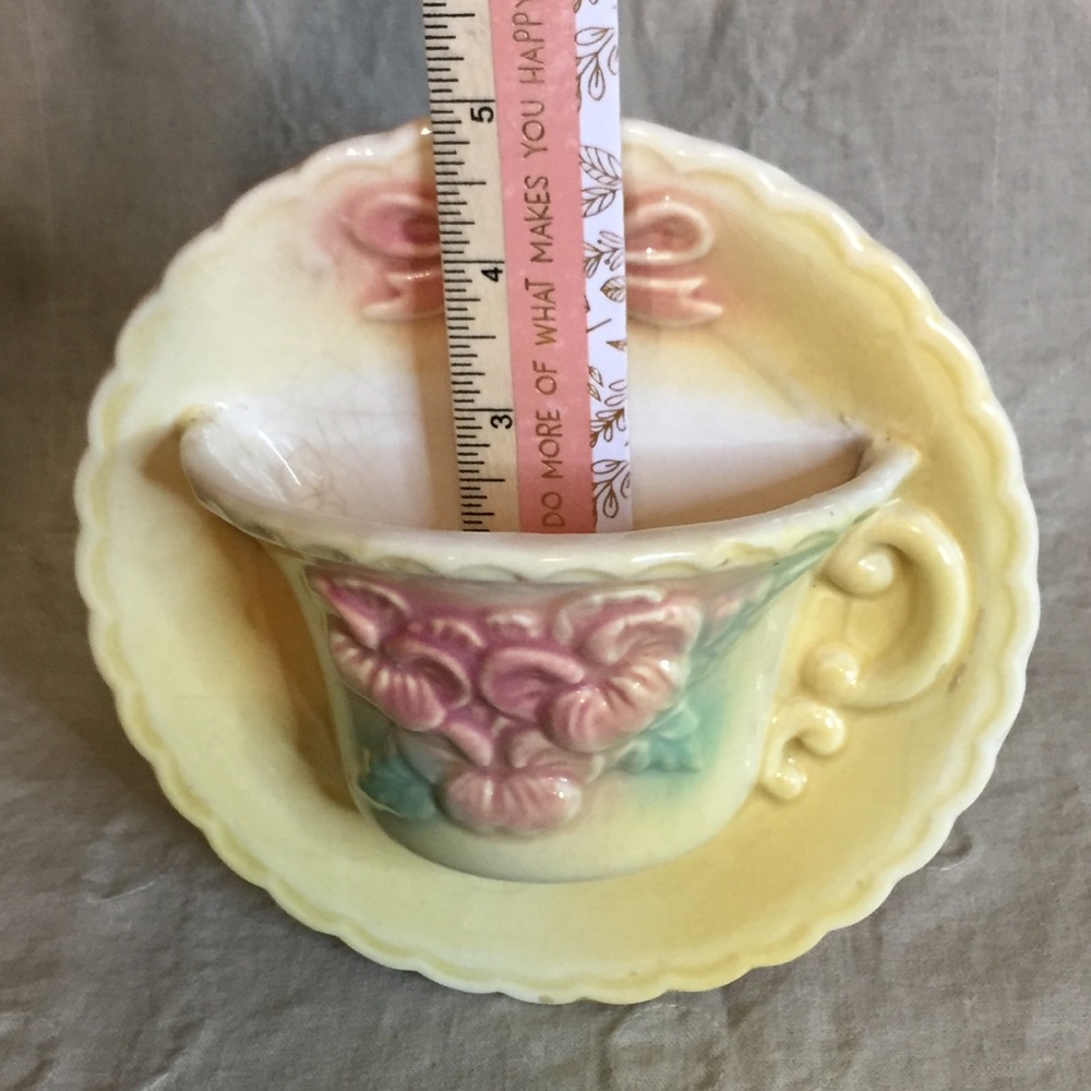 Vintage Hull Pottery USA Sunglow Tea Cup Wall Pocket - Picture 14 of 14
